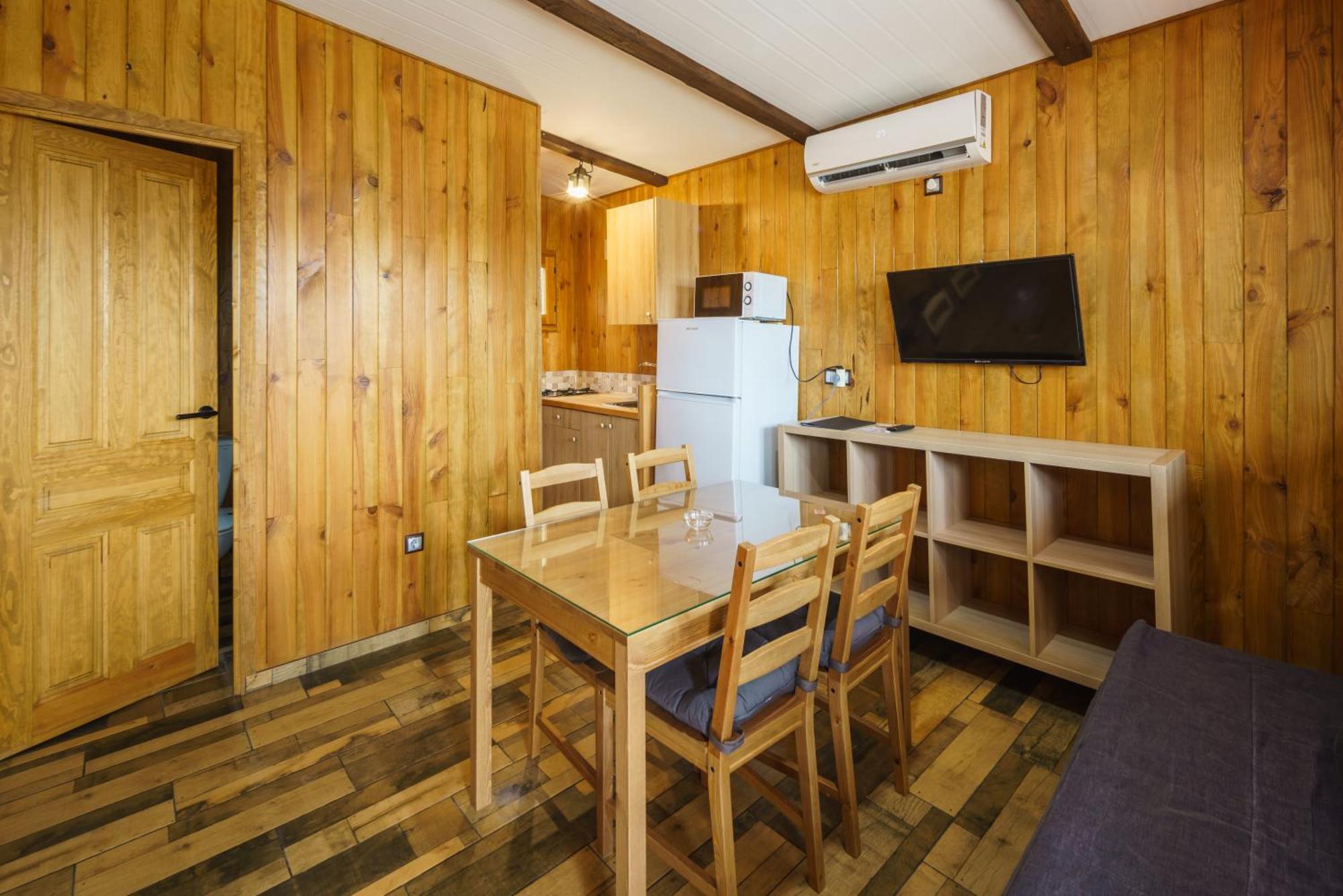 Camping Carlos III La Carlota Bagian luar foto